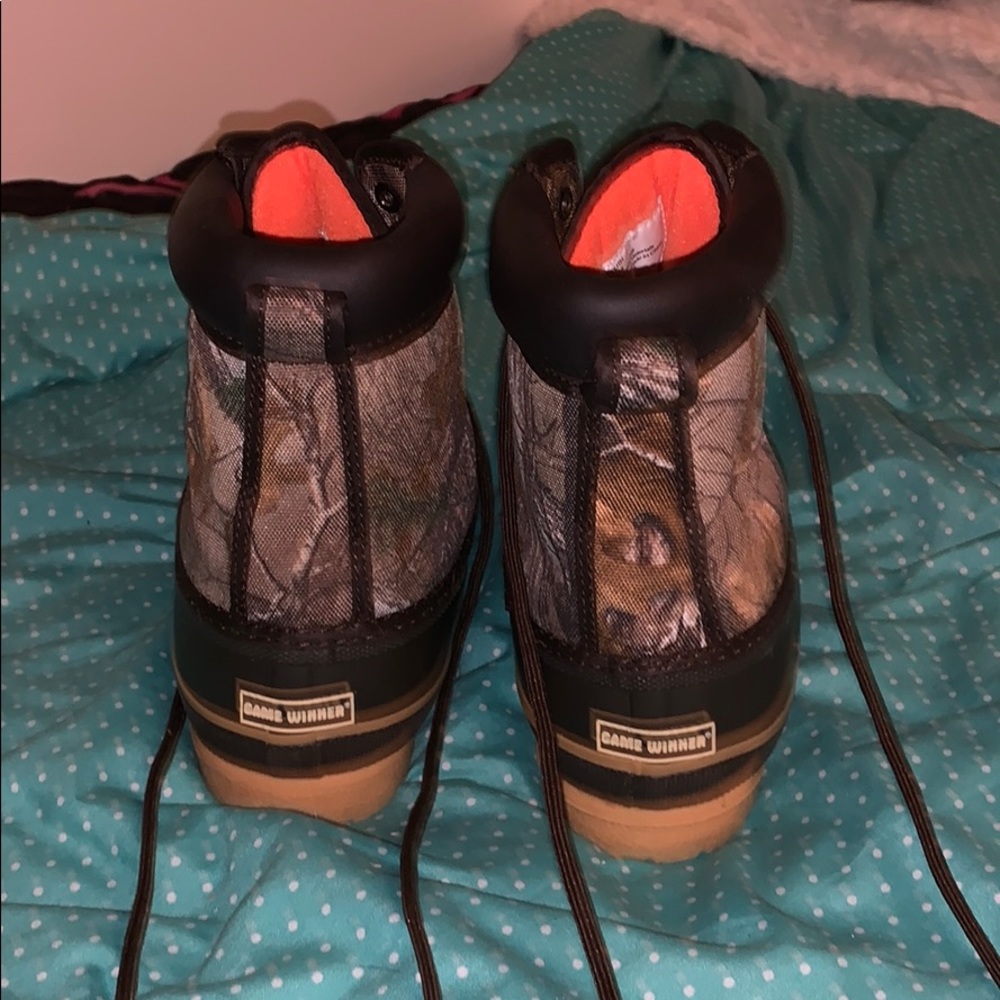 Boys Camo boots!!